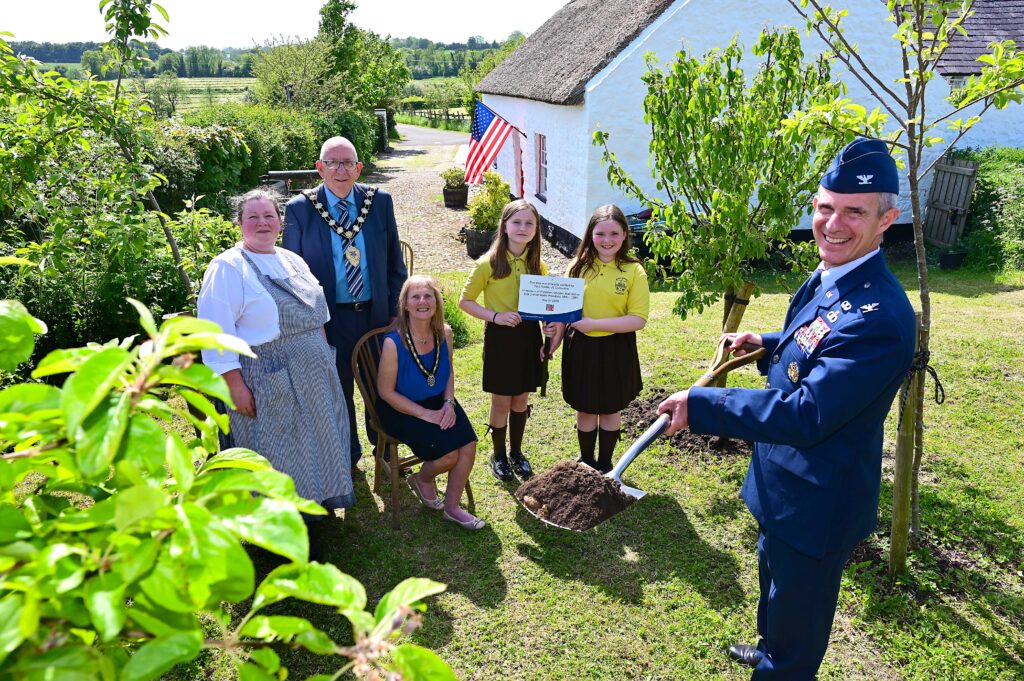 Mary [from the cottage], Mayor of Mid and East Antrim, Councillor Jackson Minford; Mayoress Allison Minford; Rosie and Farrah from Buick Memorial Primary School and Paul Roelle from the US Consulate.